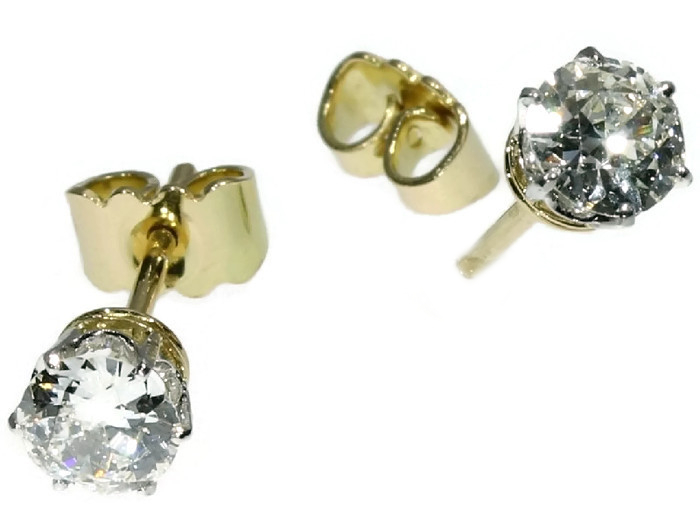 Art Deco platinum on gold diamond ear studs together 1 carat